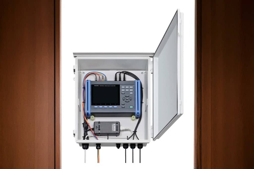 Efisensi Industrial dengan Power Quality Meter