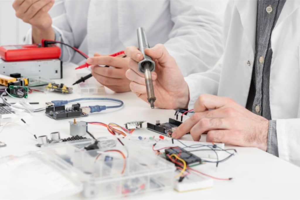 Hipot Tester AC vs DC: Mana yang Lebih Sesuai untuk Anda?