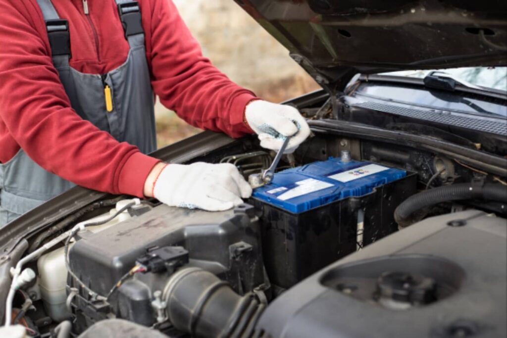 Mengapa Anda Membutuhkan Battery Tester? Deteksi Dini Masalah Baterai